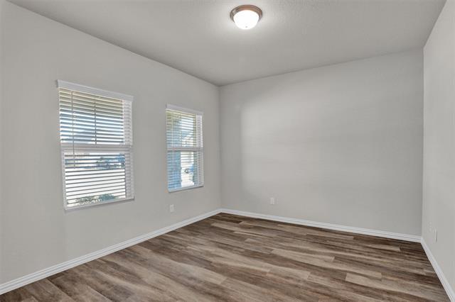 Foto del edificio - 628 Fawn Valley Dr