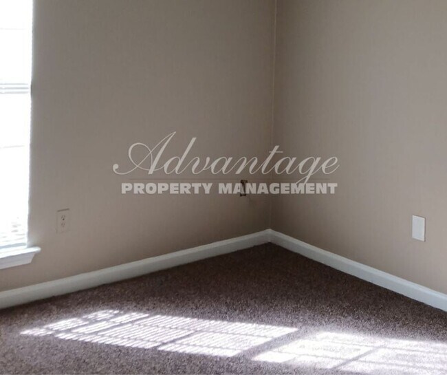 Foto del edificio - Charming 3 bedroom 2 bathroom home in Raga...