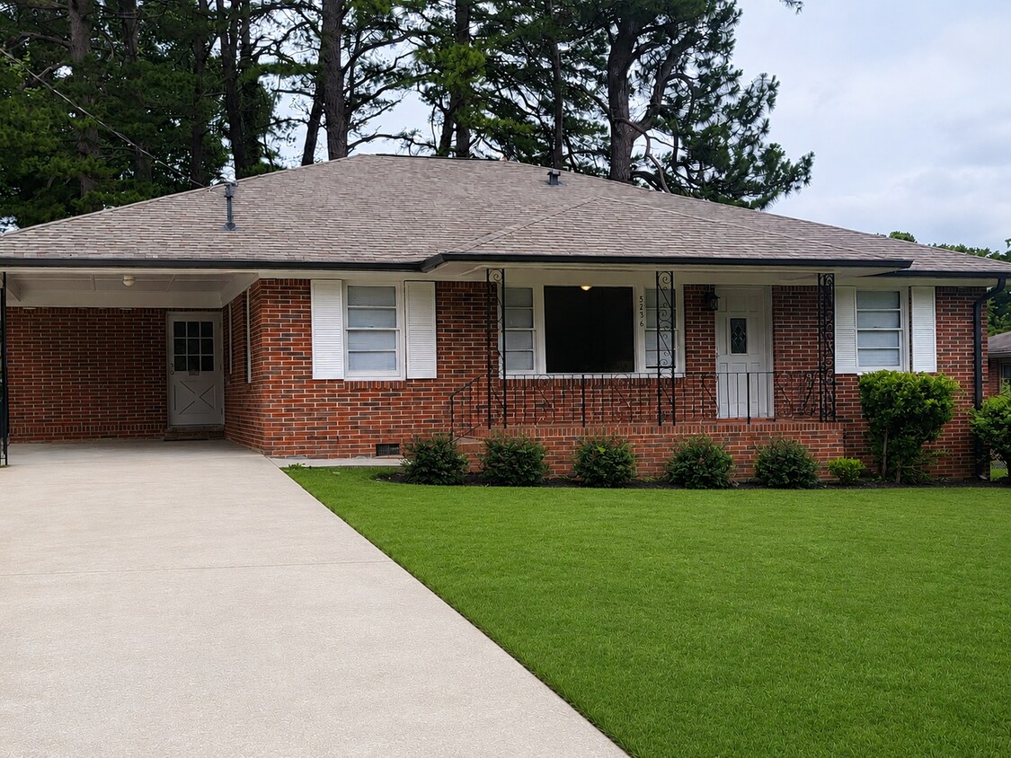 Photo - 5256 Eubanks Dr