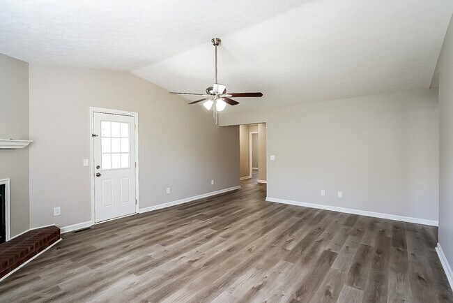 Foto del edificio - 105 Bradford Cir