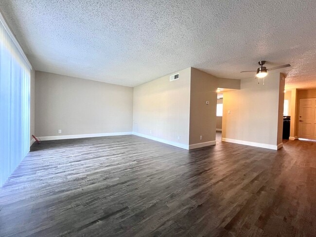 Interior Photo - CasaDova