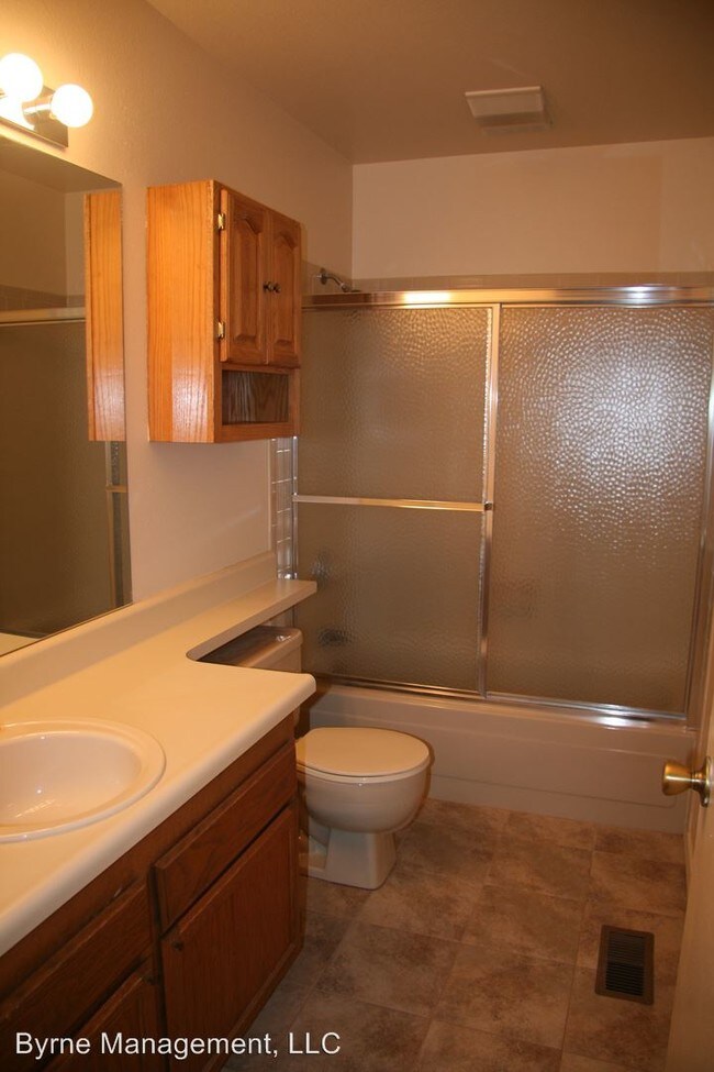 Foto del edificio - 4569 Winewood Village Dr