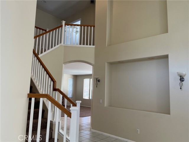Building Photo - 963 Trovita Dr