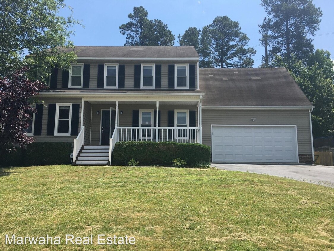 4 br, 2.5 bath House 14107 Whirlaway Mews House Rental in