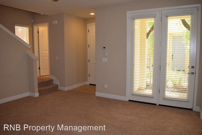 Building Photo - 3 br, 2.5 bath House - 900 Lyon Place