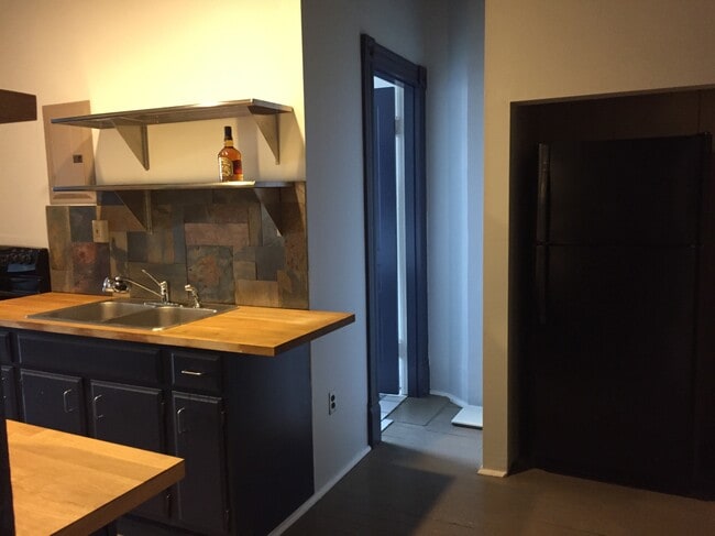 Building Photo - 4610 Liberty Ave