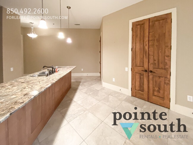 Building Photo - $500 OFF First Full Month's Rent!