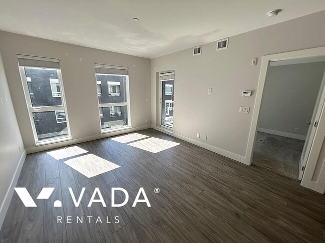 Building Photo - ERA 1 Bed Apartment Rental 313-22265 Dewdn...