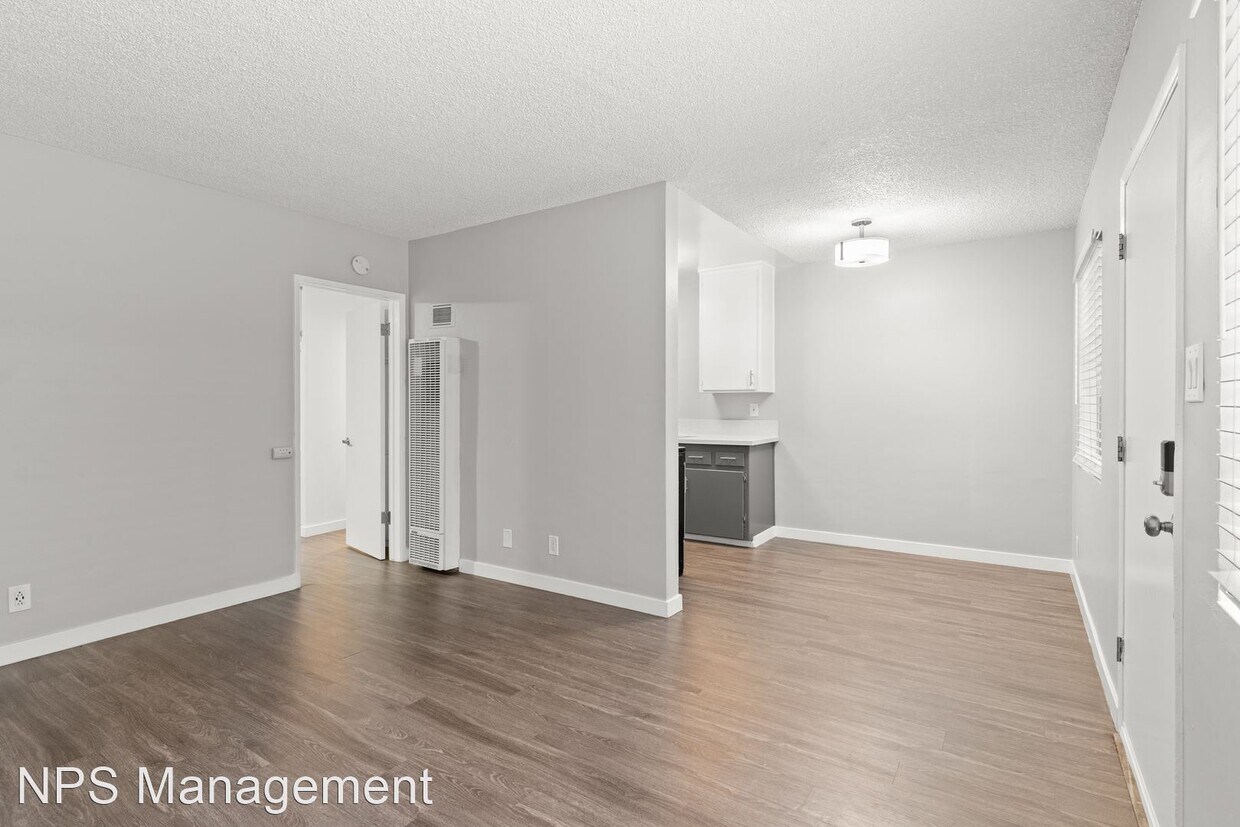 Foto principal - 1 br, 1 bath Apartment - 539 E 11th Street...