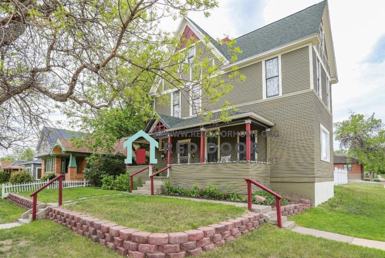 Foto principal - 400 6th Ave N