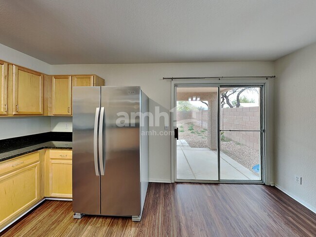 Foto del edificio - 10453 E Haymarket St