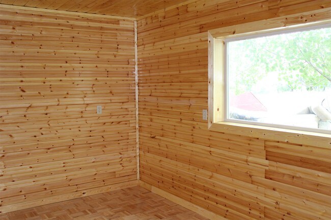 Building Photo - 127 Mountain View Dr