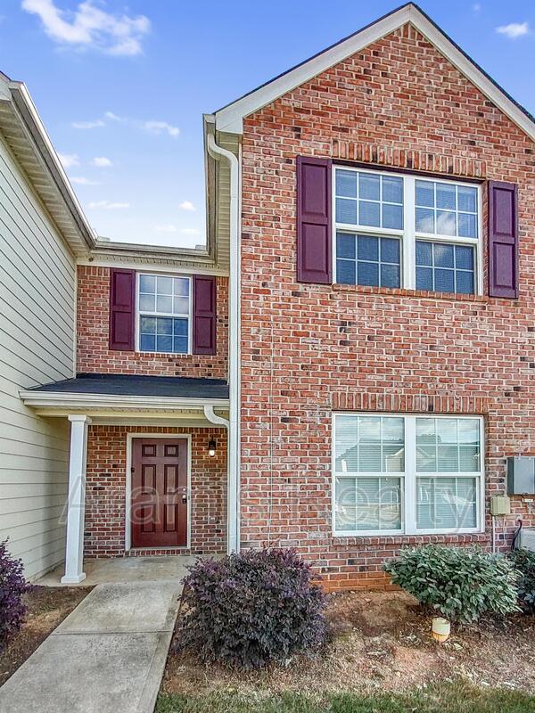 Primary Photo - 3581 Rock Ridge Dr