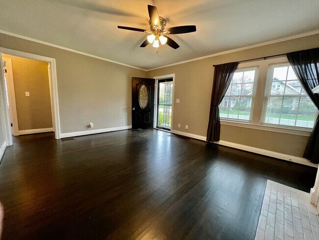 Foto del edificio - Adorable home located in St. Matthews