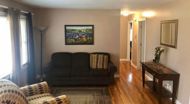 Foto del edificio - 431 Terrace Rd