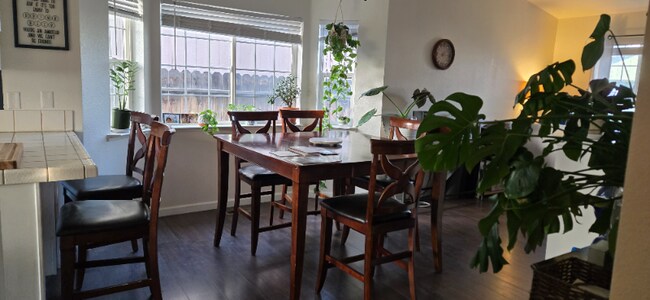 Foto del edificio - 763 N Taylor St