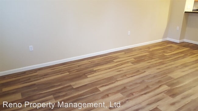 Building Photo - 2 br, 2.5 bath House - 2581 Orovada St Unit D