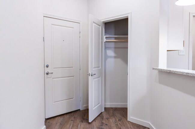 Foto del edificio - 7022 40th St