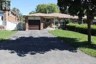Building Photo - 31 Manitou Crescent
