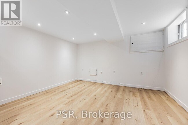 Building Photo - 371 McRoberts Ave