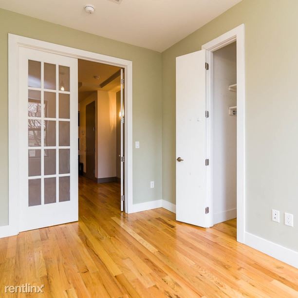 Building Photo - 2 br, 1 bath Apartment - 76 George St Apt 2R