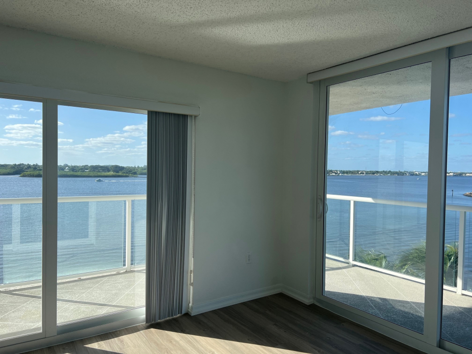 Foto principal - 2560 S Ocean Blvd