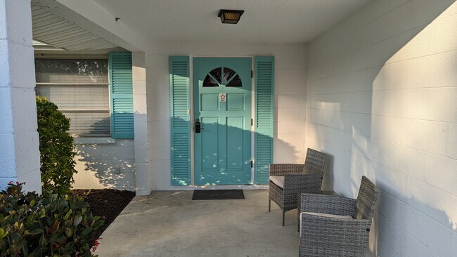 Foto del edificio - 567 Bradenton Rd