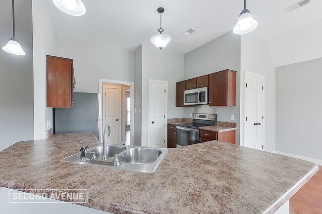 Building Photo - 8723 Smith Ranch Dr