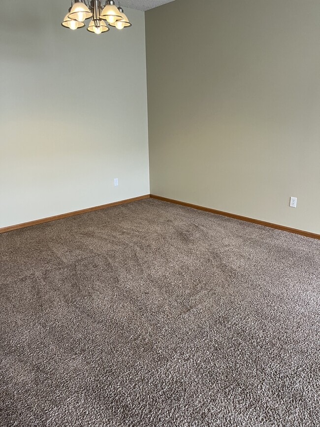 Building Photo - 13040 Europa Trail Way N