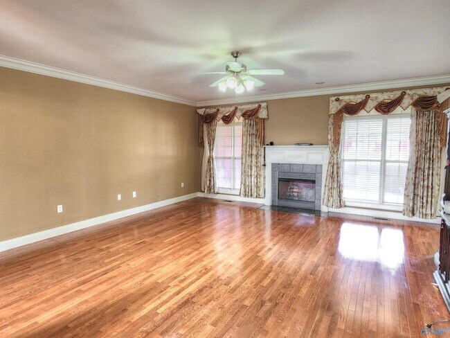 Foto del edificio - 117 Shadow Pointe Cir