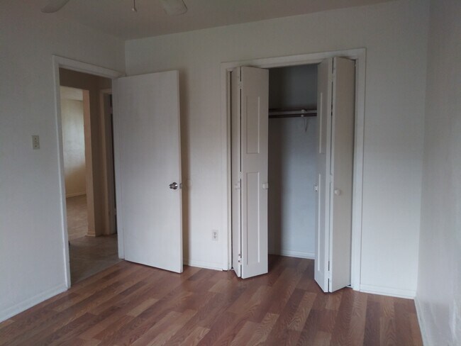Foto del edificio - 6219 Batterson St