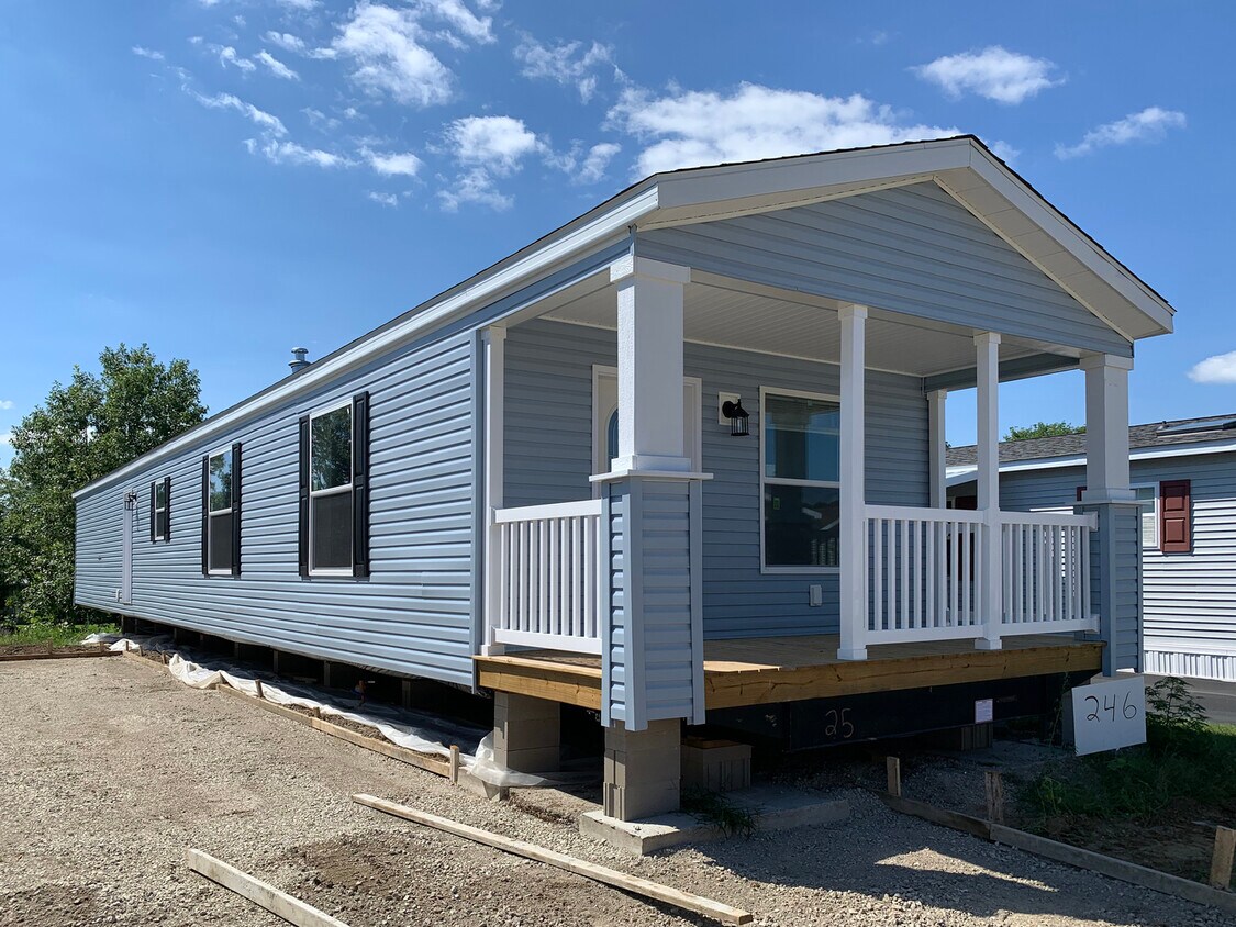 246 Forestview Dr, Crystal Lake, IL 60014 House Rental in Crystal