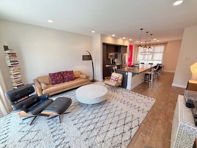 Building Photo - Furnished 3-BR/3-BA Townhouse w/ Giant Roof deck, 2-Car Garage, EV Hookup