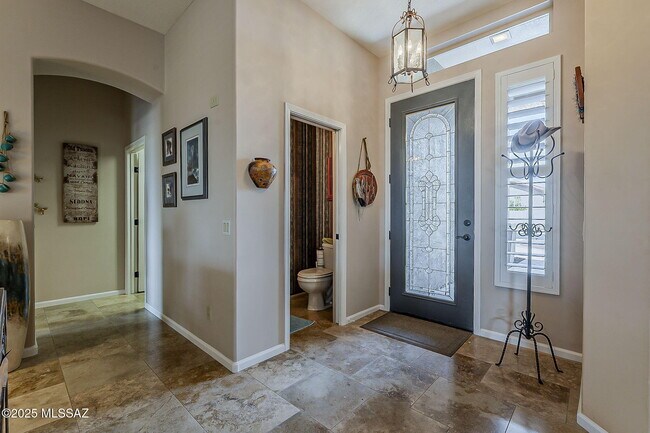 Foto del edificio - 65473 E Rose Ridge Dr