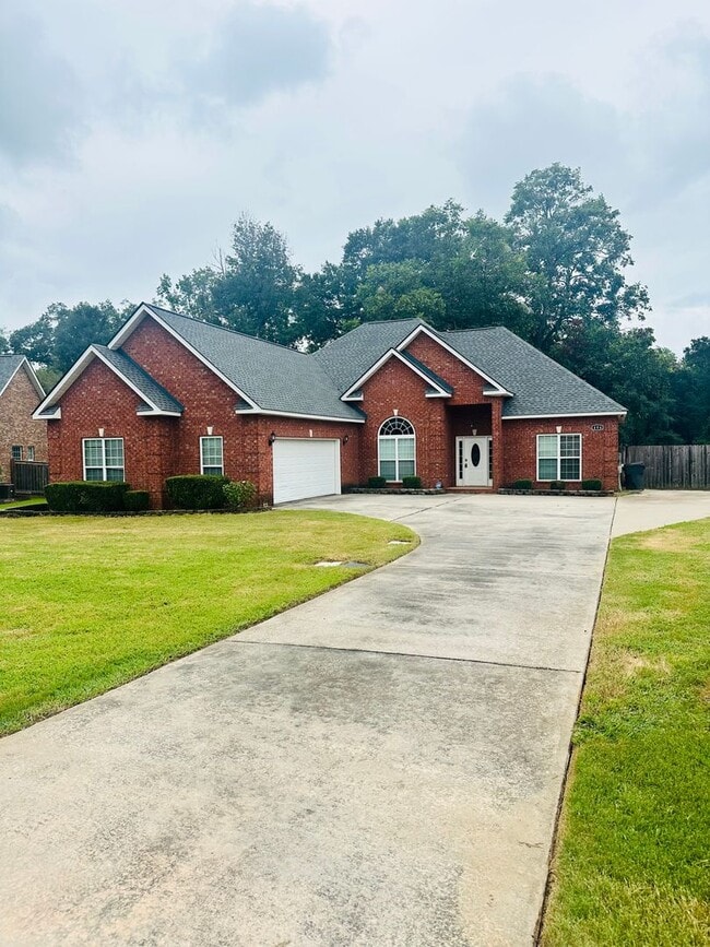 Building Photo - 406 Brookewater Ln