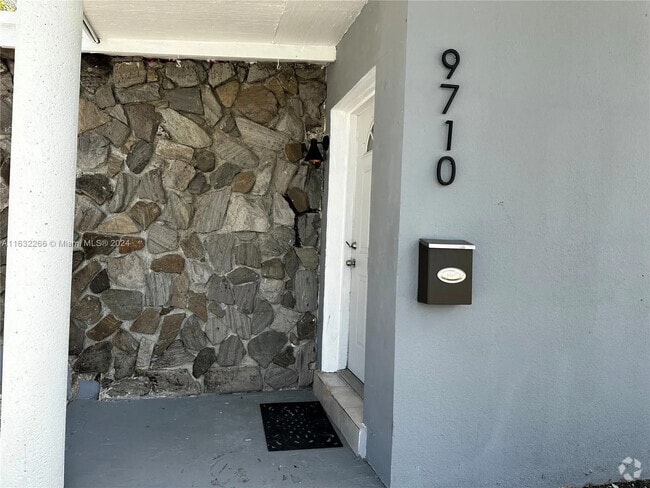 Building Photo - 9710 SW 161st St