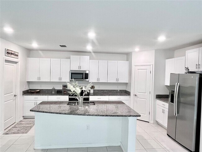 Building Photo - 2207 Teneroc Trl