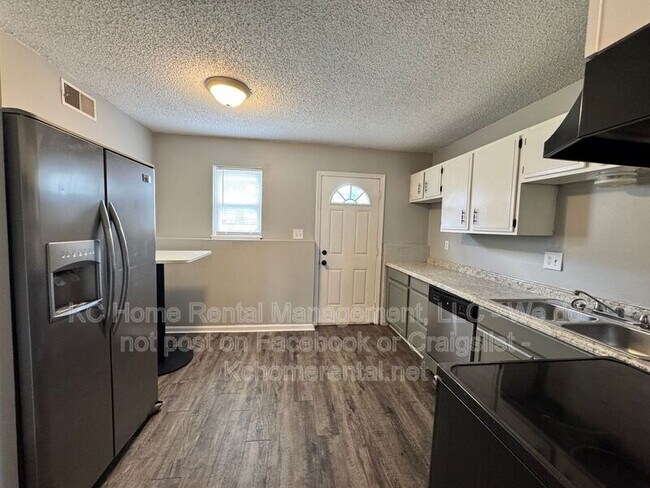 Foto del edificio - 9213 E 54th St