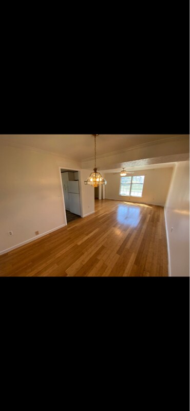 Building Photo - 9702 Dalmatia Ct