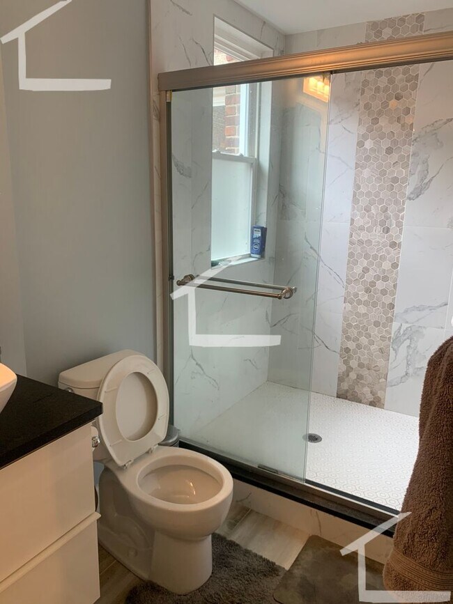 Foto del edificio - Kelton 5 Bed