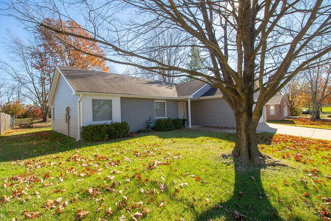 Building Photo - 5020 Glencairn Dr