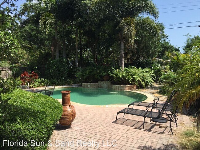 Foto del edificio - 2 br, 2 bath House - 239 Sovrano Rd