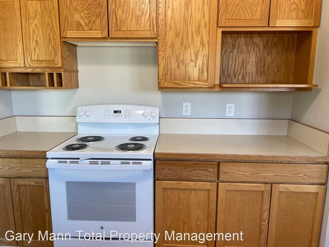 Building Photo - 3 br, 2 bath House - 509 Castle Dr.