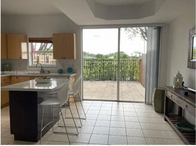 Foto del edificio - 11500 NW 60th Terrace