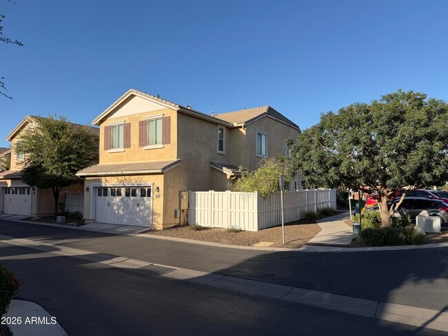 Foto del edificio - 2275 S Agnes Ln
