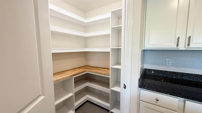 Building Photo - 12122 Sirena Cv