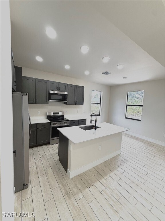 Foto del edificio - 3411 74th St W