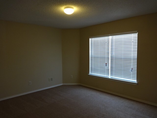 Building Photo - 16635 Blanco Ky