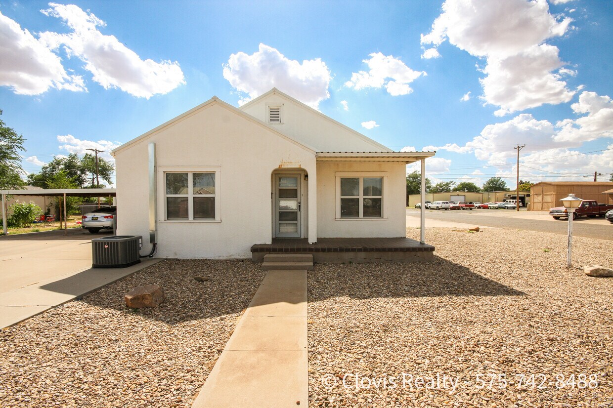 1020 Calhoun St, Clovis, NM 88101 House Rental in Clovis, NM