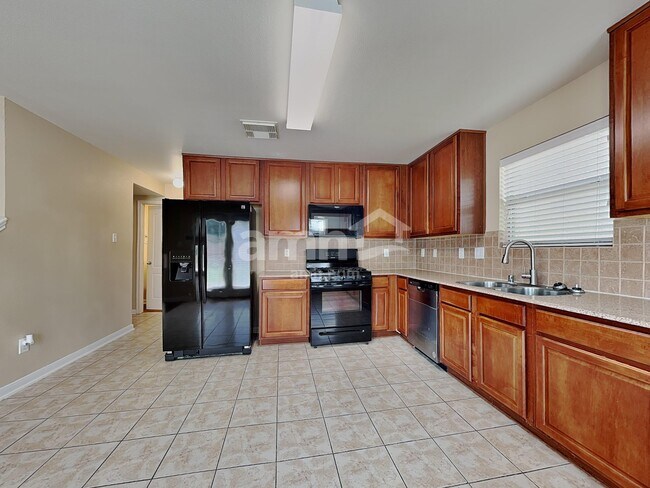 Foto del edificio - 18302 Fair Grange Ln